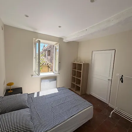 2 Pièces Avec Vue Au Coeur Du Village *